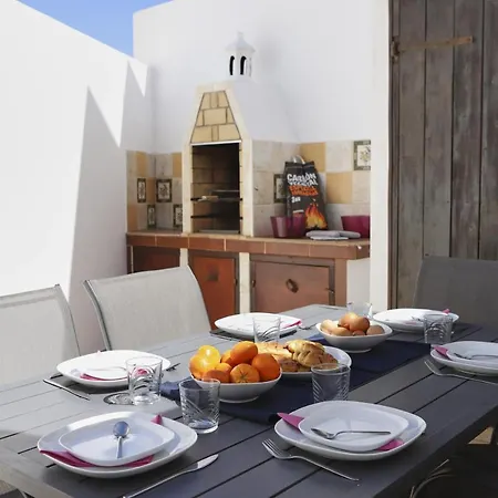 Casa Hannah By Now Ltd * Playa Blanca (Lanzarote)