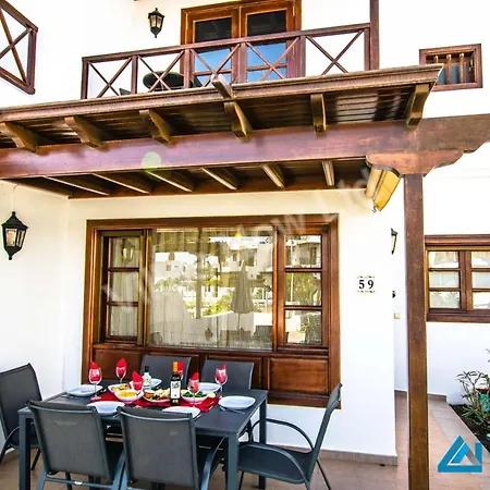 Casa Hannah By Now Ltd * Playa Blanca (Lanzarote)